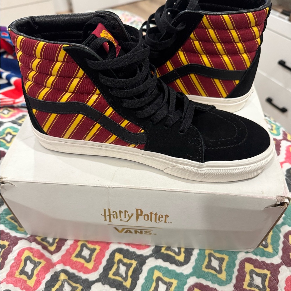Vans Harry Potter Black and Yellow High-Tops